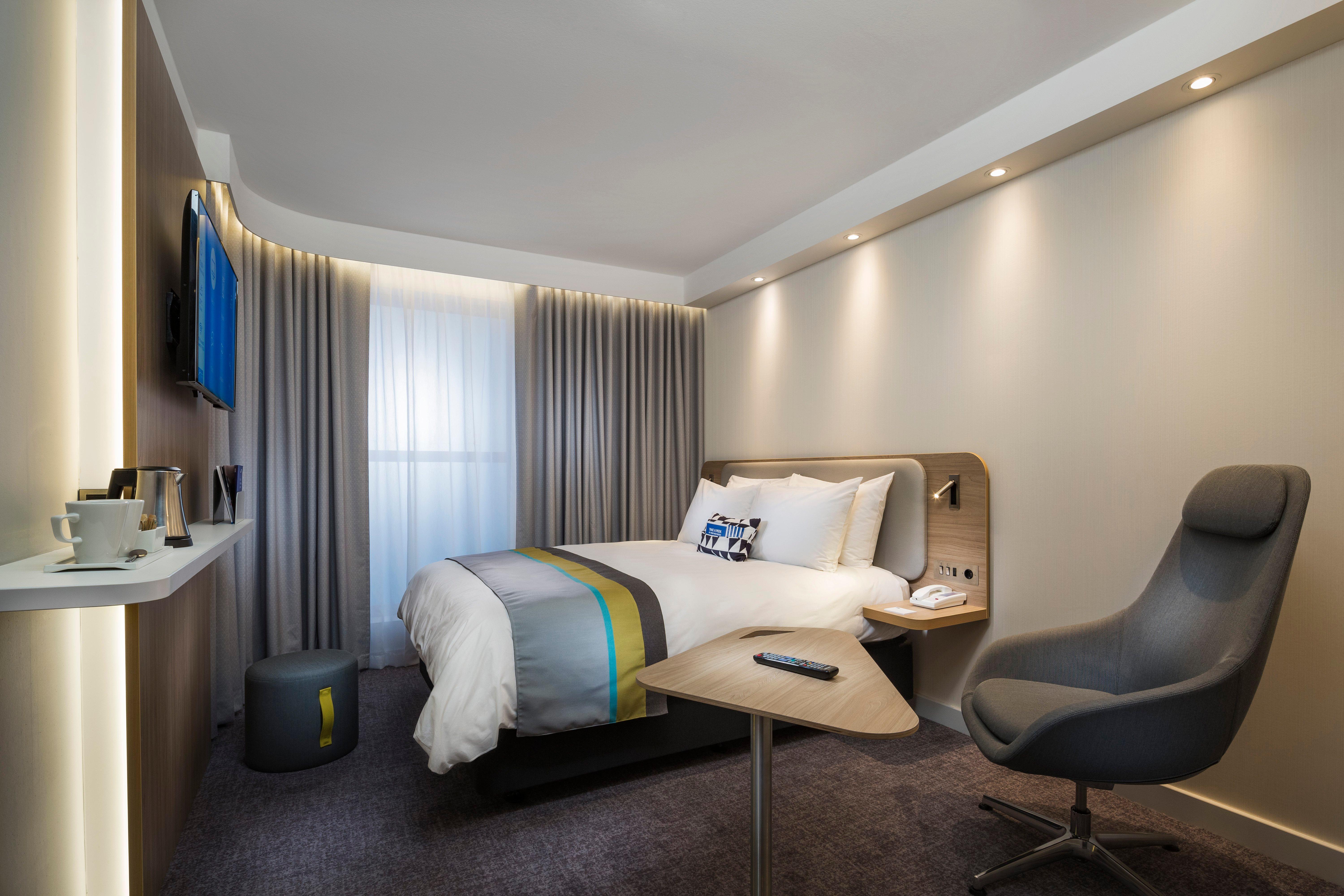 Express - By Ihg